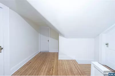 85 Paulin Boulevard, Leonia, NJ 07605 - Photo 37