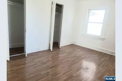 207 Grand Avenue, Palisades Park, NJ 07650 - Photo 13