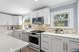 12 Kingston Rd, Wayne, NJ 07470 - Photo 9