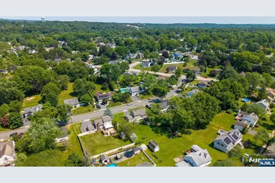 12 Kingston Road, Wayne, NJ 07470 - Photo 33