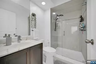 659 Richmond Ct 659, Ramsey, NJ 07446 - Photo 23