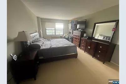 285 Aycrigg Avenue 19G #19G, Passaic, NJ 07055 - Photo 9