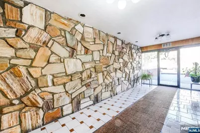 214 Avenue A A4 #A4, Bayonne, NJ 07002 - Photo 17