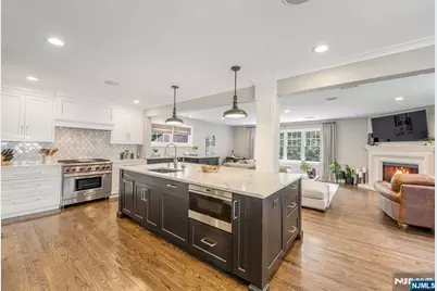 16 Highwood Terrace, Glen Rock, NJ 07452 - Photo 9