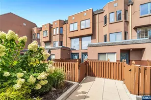 309 Hancock Ct M309, Edgewater, NJ 07020 - Photo 1