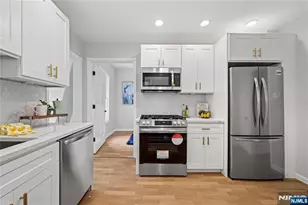 422 Davis Ave, Kearny, NJ 07032 - Photo 9