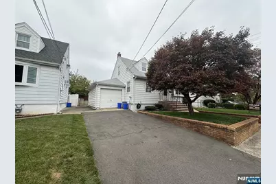 344 10th Street, Carlstadt, NJ 07072 - Photo 3