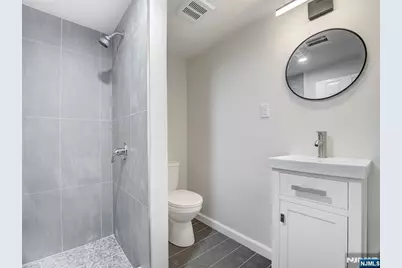191 Matthew Street, Orange, NJ 07050 - Photo 29