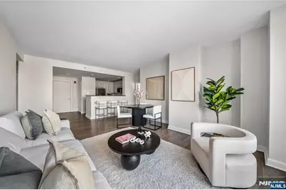 6404 City Place, Edgewater, NJ 07020 - Photo 3