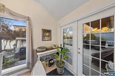 302 Howland Avenue, River Edge, NJ 07661 - Photo 13