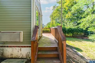 42 Meadow Ln, Bloomfield, NJ 07003 - Photo 37