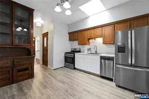 465 Walker St, Fairview, NJ 07022 - Photo 5