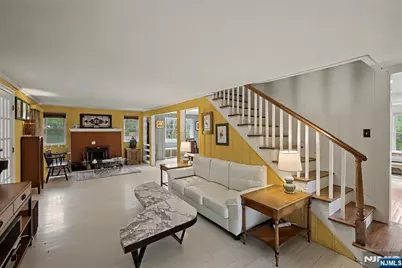 9 Winding Way, Woodcliff Lake, NJ 07677 - Photo 15