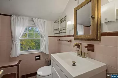 9 Winding Way, Woodcliff Lake, NJ 07677 - Photo 27