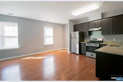 7 Myrtle Street 10 #10, Bloomfield, NJ 07003 - Photo 3