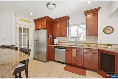 6 Swan Road, Livingston, NJ 07039 - Photo 13