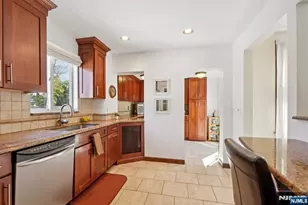 6 Swan Rd, Livingston, NJ 07039 - Photo 15