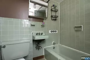 87 McWhorter St, Newark, NJ 07105 - Photo 11