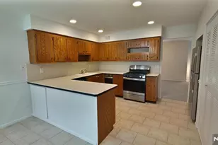 5 S Bayard Ln, Mahwah, NJ 07430 - Photo 5