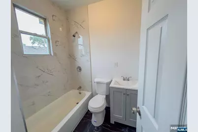 624 19th Street, Newark, NJ 07103 - Photo 29