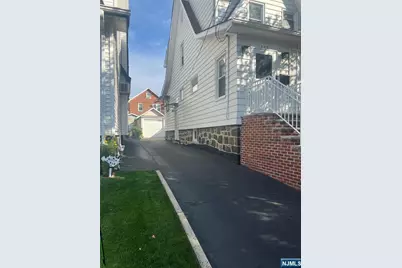580 Oregon Avenue, Cliffside Park, NJ 07010 - Photo 3