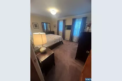 580 Oregon Avenue, Cliffside Park, NJ 07010 - Photo 39