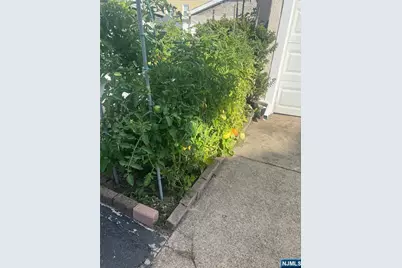 580 Oregon Avenue, Cliffside Park, NJ 07010 - Photo 11