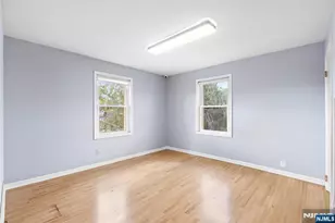 197 S Washington Ave, Bergenfield, NJ 07621 - Photo 23
