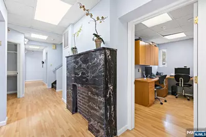 197 So. Washington Ave, Bergenfield, NJ 07621 - Photo 9