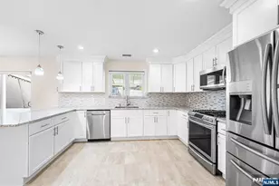 902 Spruce St, Roselle, NJ 07203 - Photo 17