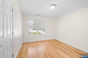 902 Spruce St, Roselle, NJ 07203 - Photo 29