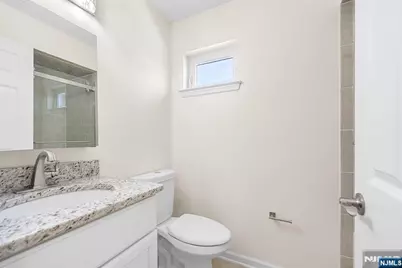 902 Spruce Street, Roselle, NJ 07203 - Photo 35