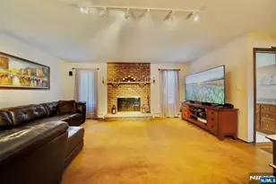 8 Torbet, Wayne, NJ 07470 - Photo 7