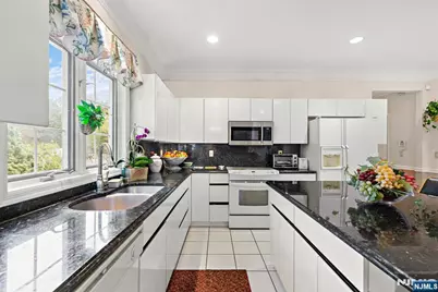 163 Rutherford Road, Mahwah, NJ 07430 - Photo 15