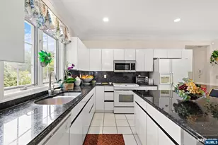 163 Rutherford Rd, Mahwah, NJ 07430 - Photo 15