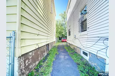 21 Augusta Street, Irvington, NJ 07111 - Photo 19
