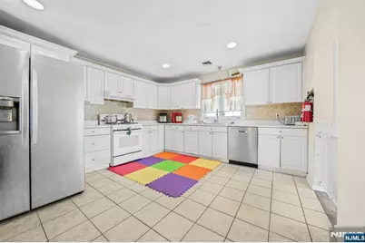 5 Charles Street, Lodi, NJ 07644 - Photo 9