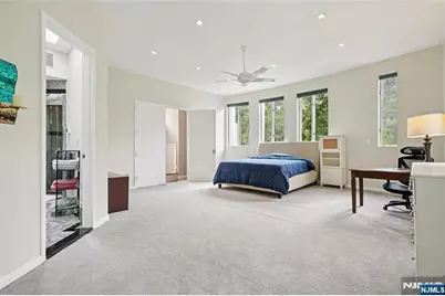 8 Vanderbilt Drive, Livingston, NJ 07039 - Photo 27