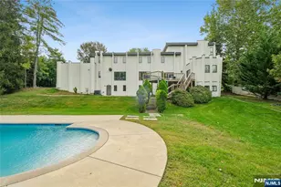 8 Vanderbilt Dr, Livingston, NJ 07039 - Photo 37