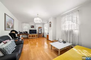 539 Bergen Blvd, Ridgefield, NJ 07657 - Photo 19