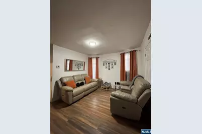 10 S 17th Street, East Orange, NJ 07018 - Photo 5