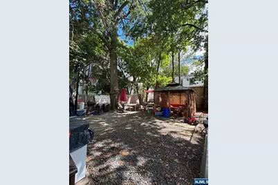 10 S 17th Street, East Orange, NJ 07018 - Photo 27