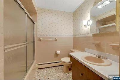 426 Broad Street, Carlstadt, NJ 07072 - Photo 33