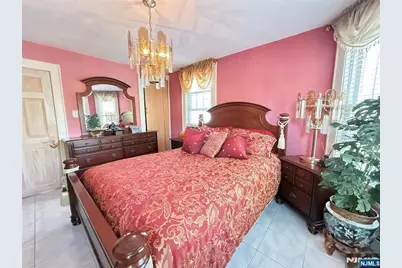 33 W Newell Avenue, Rutherford, NJ 07070 - Photo 29