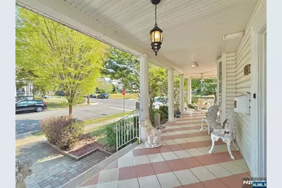 33 W Newell Avenue, Rutherford, NJ 07070 - Photo 19