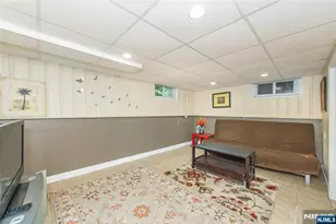 237 Washington Ave, Rutherford, NJ 07070 - Photo 15