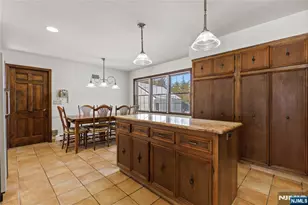 645 Cambridge Rd, Paramus, NJ 07652 - Photo 13