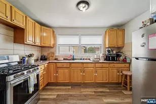 70 York Rd, North Arlington, NJ 07031 - Photo 21