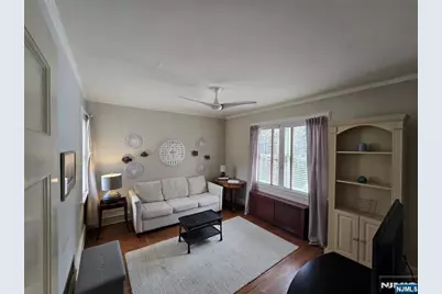 224 Cleveland Avenue, Hasbrouck Heights, NJ 07604 - Photo 5