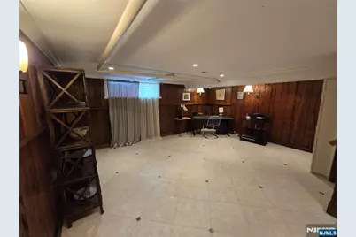 224 Cleveland Avenue, Hasbrouck Heights, NJ 07604 - Photo 25